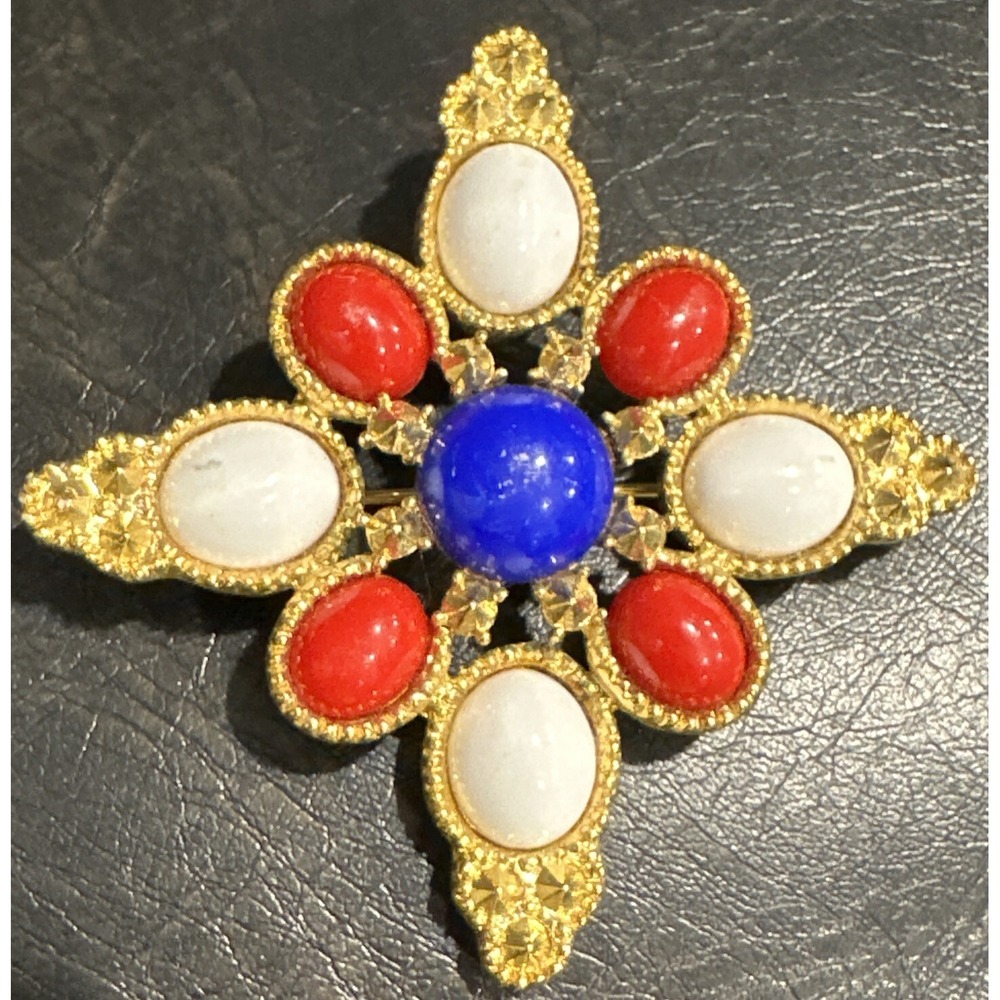VINTAGE SARAH COVENTRY PATRIOTIC BROOCH GOLD TONE PIN AMERICANA RED WHITE & BLUE